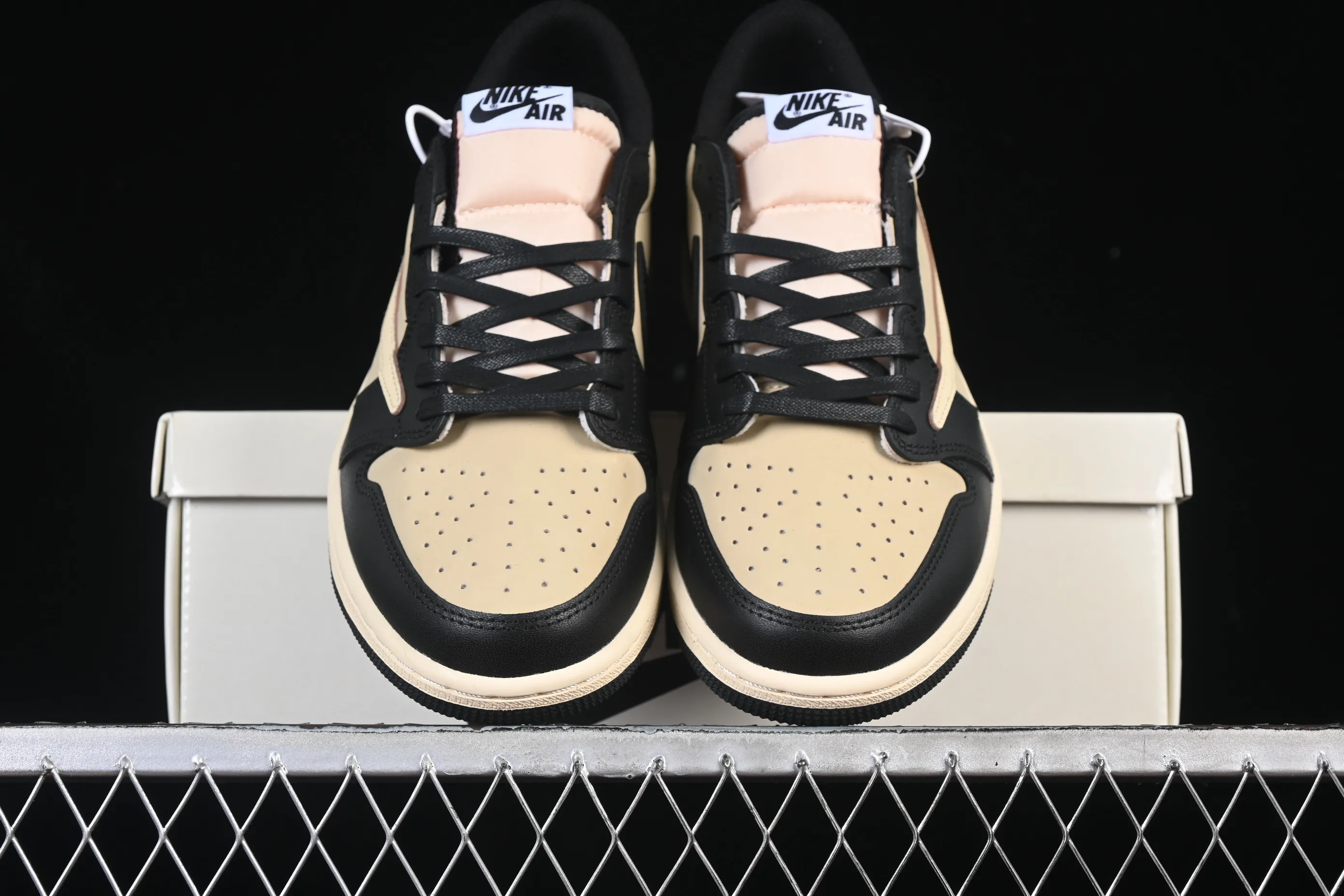 All categories Air Jordan Jordan series basketball shoes Air Jordan 1 Low Travis Scott x Air Jordan 1 Low OG AJ1 Joe 1 undercut low DZ4137-700